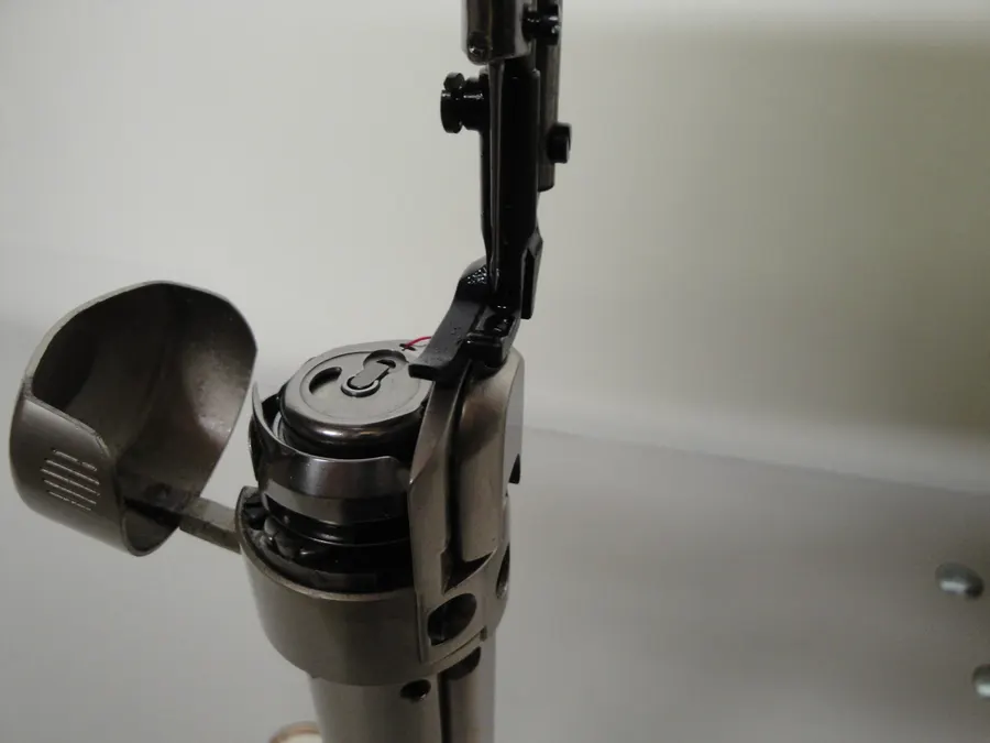 SEWPRO 18365-17 post bed sewing machine